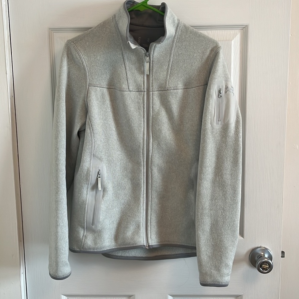 Arc’teryx women’s covert cardigan